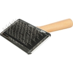 Soft brush, wooden handle/metal bristles, 9 × 13 cm